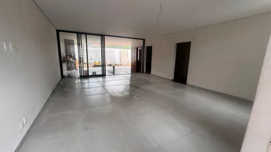 Casa com 3 Quartos à venda, 230m² no Morada do Sol, Montes Claros