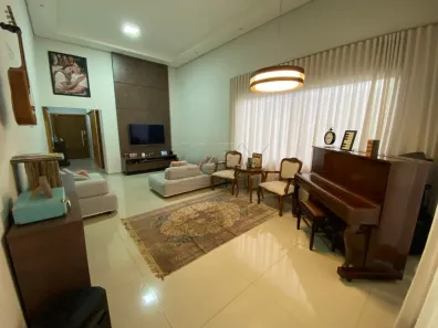 Casa de Condomínio com 3 Quartos à venda, 300m² no Parque Viaduto, Bauru