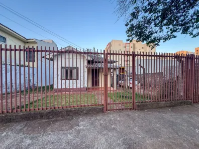 Casa com 3 Quartos para alugar, 55m² no Vila Larsen 1, Londrina