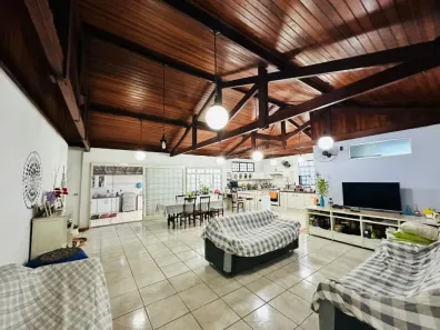 Casa com 4 Quartos à venda, 337m² no Jardim Quitandinha, Araraquara