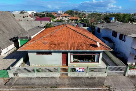 Casa com 4 Quartos à venda, 197m² no Meia Praia, Navegantes