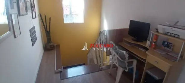 Sobrado com 4 Quartos para alugar, 394m² no Jardim São João, Guarulhos