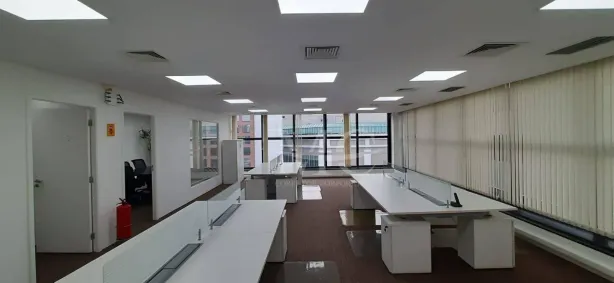 Sala Comercial para alugar, 160m² no Vila Olímpia, São Paulo