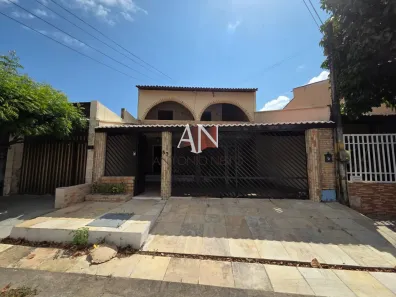 Casa com 4 Quartos à venda, 205m² no Parque Iracema, Fortaleza