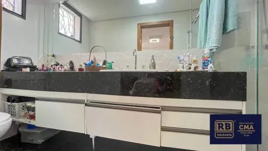 Casa com 3 Quartos à venda, 215m² no Serra, Belo Horizonte