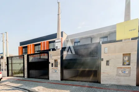 Casa com 3 Quartos à venda, 105m² no Glória, Joinville
