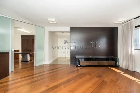 Apartamento com 3 Quartos para alugar, 259m² no Hugo Lange, Curitiba