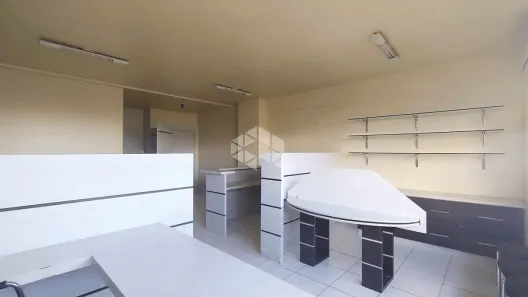 Sala Comercial à venda, 46m² no São Geraldo, Porto Alegre