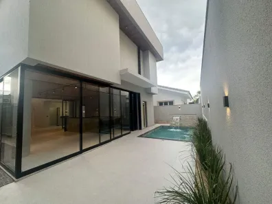 Sobrado com 4 Quartos à venda, 330m² no Plano Diretor Sul, Palmas