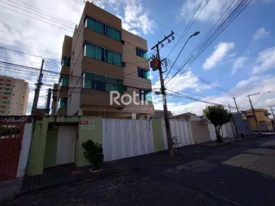 Apartamento com 3 Quartos para alugar, 97m² no Brasil, Uberlândia