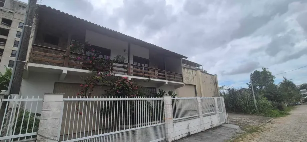 Casa com 3 Quartos à venda, 1000m² no Pedra Branca, Palhoça