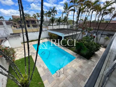 Sobrado com 4 Quartos à venda, 250m² no Jardim Virgínia, Guarujá