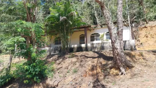 Fazenda/Sítio com 1 Quarto à venda, 4600m² no Centro (Sambaetiba), Itaboraí