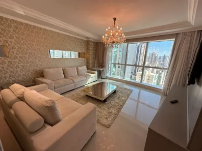 Apartamento com 4 Quartos para alugar, 230m² no Centro, Balneário Camboriú