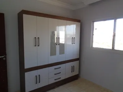 Sobrado com 4 Quartos para alugar, 142m² no Santa Genoveva, Goiânia