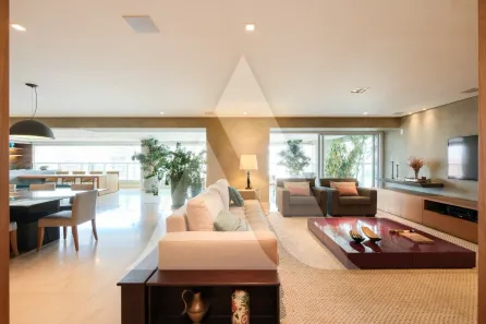Apartamento com 4 Quartos para alugar, 335m² no Vila Uberabinha, São Paulo