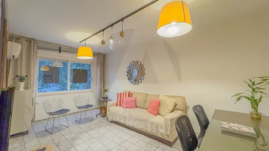 Apartamento com 2 Quartos para alugar, 78m² no Bom Fim, Porto Alegre