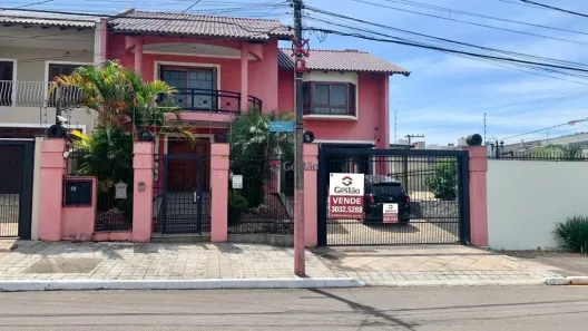 Sobrado com 3 Quartos à venda, 600m² no Marechal Rondon, Canoas