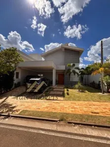 Casa de Condomínio com 3 Quartos à venda, 240m² no Jardim Jockey Clube, São Carlos