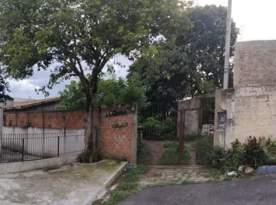 Lote/Terreno à venda, 932m² no Alto Boqueirão, Curitiba