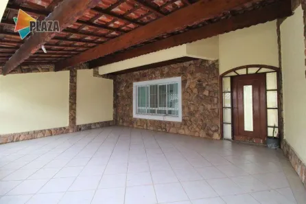 Casa com 3 Quartos à venda, 156m² no Guilhermina, Praia Grande