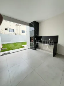 Casa com 3 Quartos à venda, 103m² no Jardim Holanda, Uberlândia