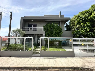 Sobrado com 3 Quartos à venda, 257m² no XANGRI-LÁ, Xangri-lá