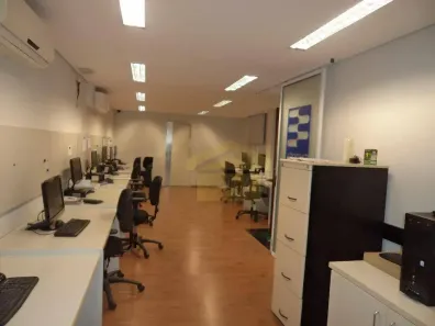 Imóvel Comercial com 1 Quarto para alugar, 200m² no Jabaquara, São Paulo