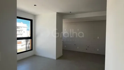 Apartamento com 2 Quartos à venda, 69m² no Centro, Florianópolis