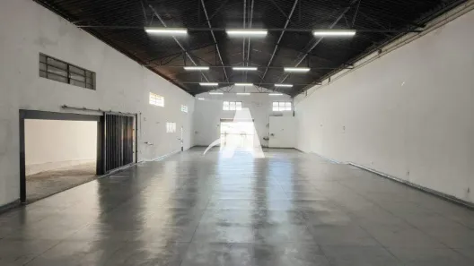 Galpão/Depósito/Armazém para alugar, 480m² no Presidente Roosevelt, Uberlândia