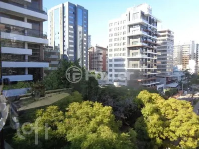 Apartamento com 3 Quartos à venda, 141m² no Petrópolis, Porto Alegre