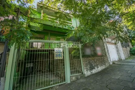 Casa com 5 Quartos à venda, 365m² no Petrópolis, Porto Alegre