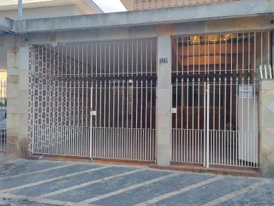 Casa com 5 Quartos à venda, 205m² no Vila Moinho Velho, São Paulo