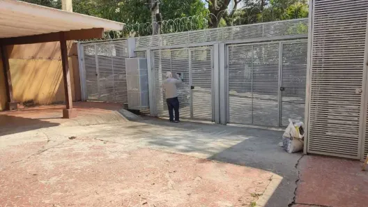 Casa com 6 Quartos para alugar, 350m² no Jaguaré, São Paulo