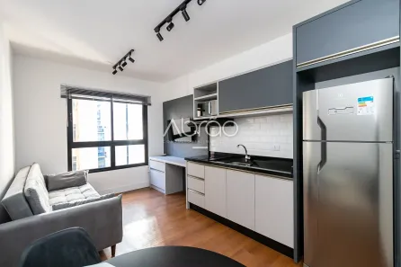 Apartamento com 1 Quarto para alugar, 32m² no Centro, Curitiba