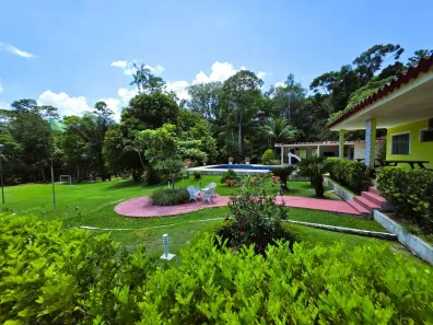 Fazenda/Sítio com 4 Quartos à venda, 2100m² no Tarumã-Açu, Manaus