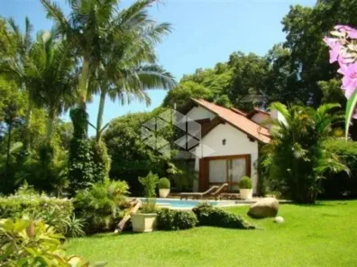 Casa com 4 Quartos à venda, 700m² no Vila Assunção, Porto Alegre