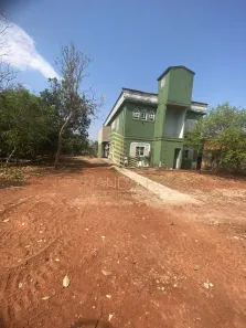 Casa com 5 Quartos à venda, 384m² no Santa Genoveva, Goiânia