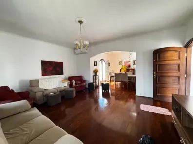 Casa com 4 Quartos à venda, 250m² no Vila Pacífico, Bauru