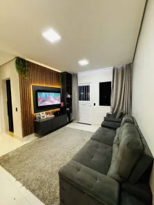 Casa com 2 Quartos à venda, 142m² no Petrópolis, Várzea Grande