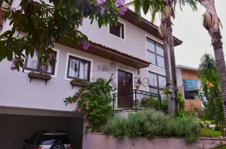 Casa de Condomínio com 3 Quartos à venda, 269m² no Loteamento Villa Branca, Jacareí