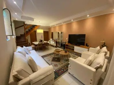 Sobrado com 4 Quartos à venda, 190m² no Vila Ipojuca, São Paulo