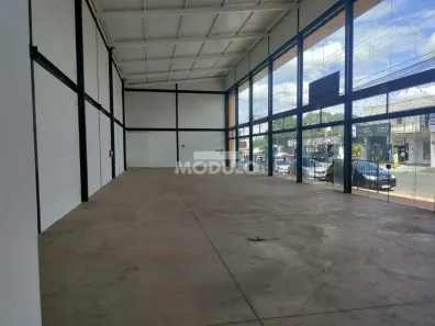 Ponto Comercial para alugar, 31m² no Tubalina, Uberlândia