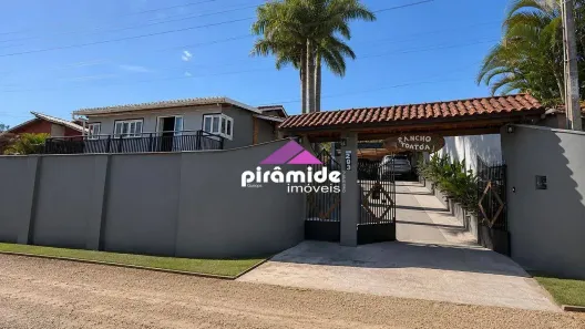 Casa com 3 Quartos à venda, 396m² no Parque Agrinco, Guararema