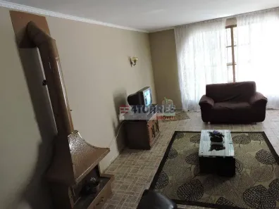 Casa com 3 Quartos à venda, 310m² no Jardim Leonor, São Paulo