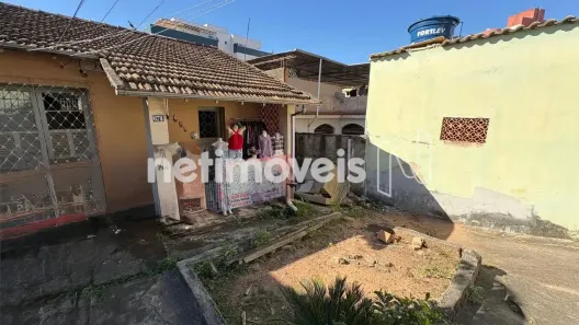 Casa com 1 Quarto à venda, 400m² no Sagrada Família, Belo Horizonte