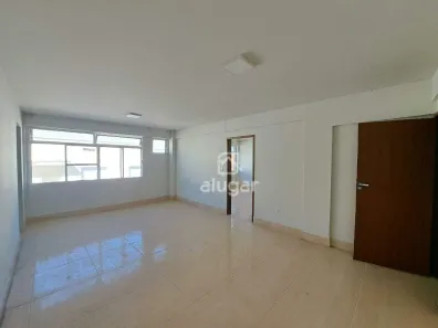 Apartamento com 2 Quartos para alugar, 80m² no Centro, Montes Claros