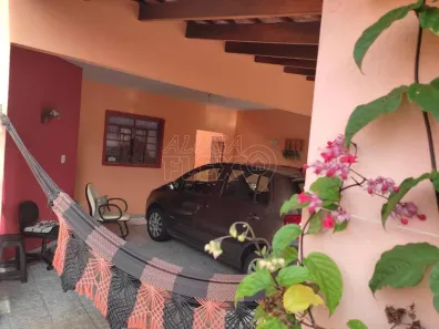 Casa com 3 Quartos à venda, 140m² no Coliseu, Londrina