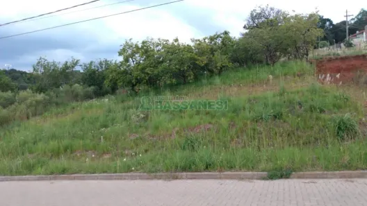 Lote/Terreno à venda, 300m² no Monte Bérico, Caxias do Sul