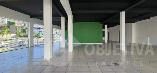 Ponto Comercial para alugar, 460m² no Saraiva, Uberlândia